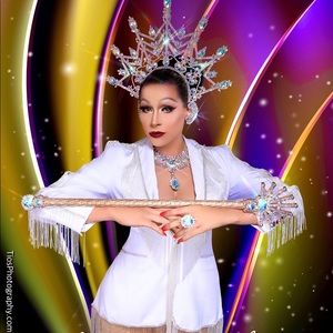 Meet your Posher, Laremy